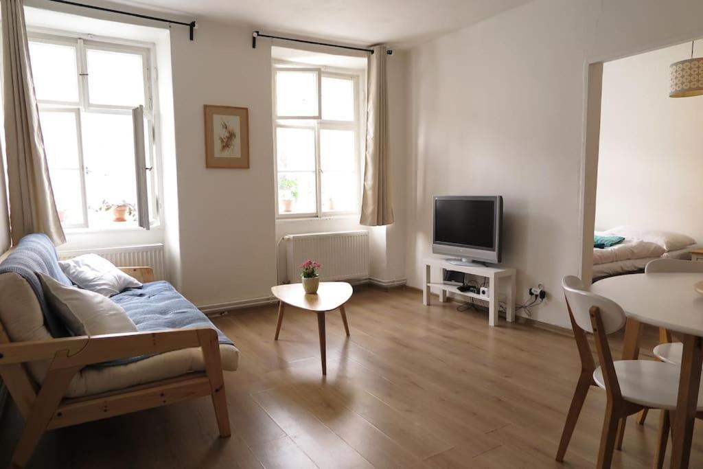 Hradcany Apartment With Green Energy Prague Ngoại thất bức ảnh